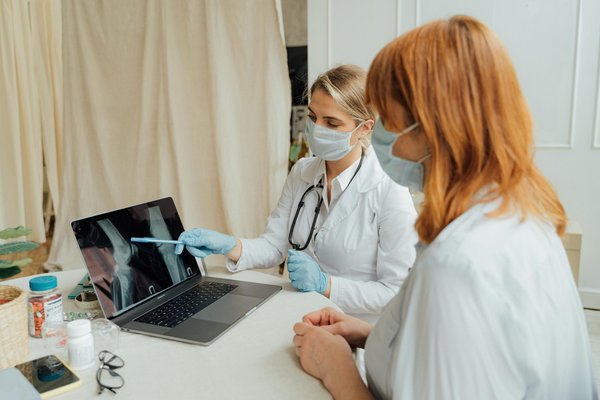 Consultation orthopédique à paris : le genou entre de bonnes mains